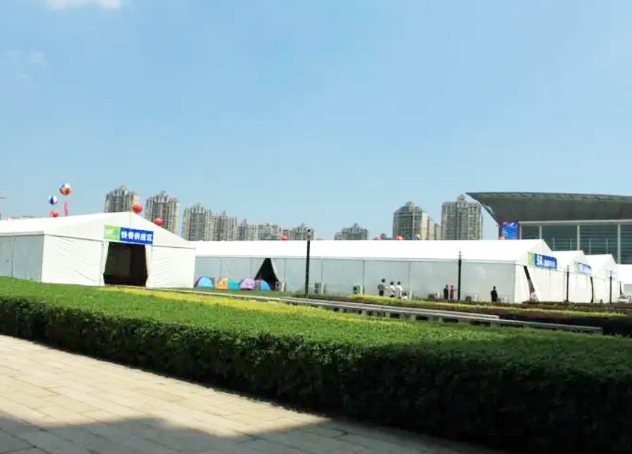 為什么透明篷房比白色PVC篷房貴 篷房公司怎么做